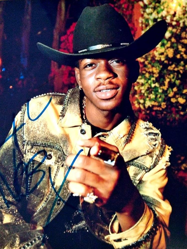 リル・ナズ・X直筆サイン入り写真…Lil Nas X… Amazon.co.jp: リル・ナズ・X直筆サイン入り写真…Lil Nas X